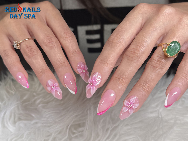 Red Nails Day Spa